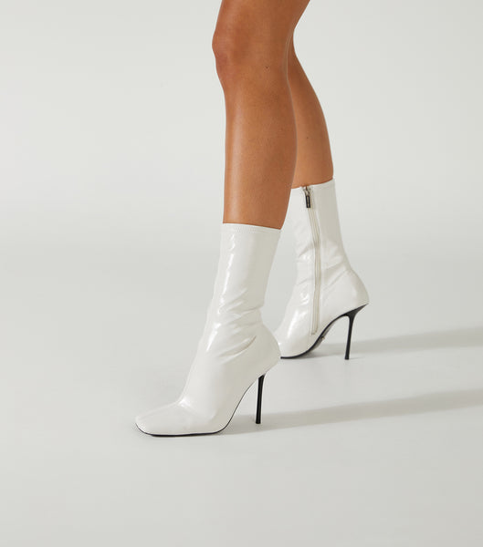 Tony Bianco Remie Ecru Crinkle Patent 10.5cm Heeled Boots White | IEICD96748